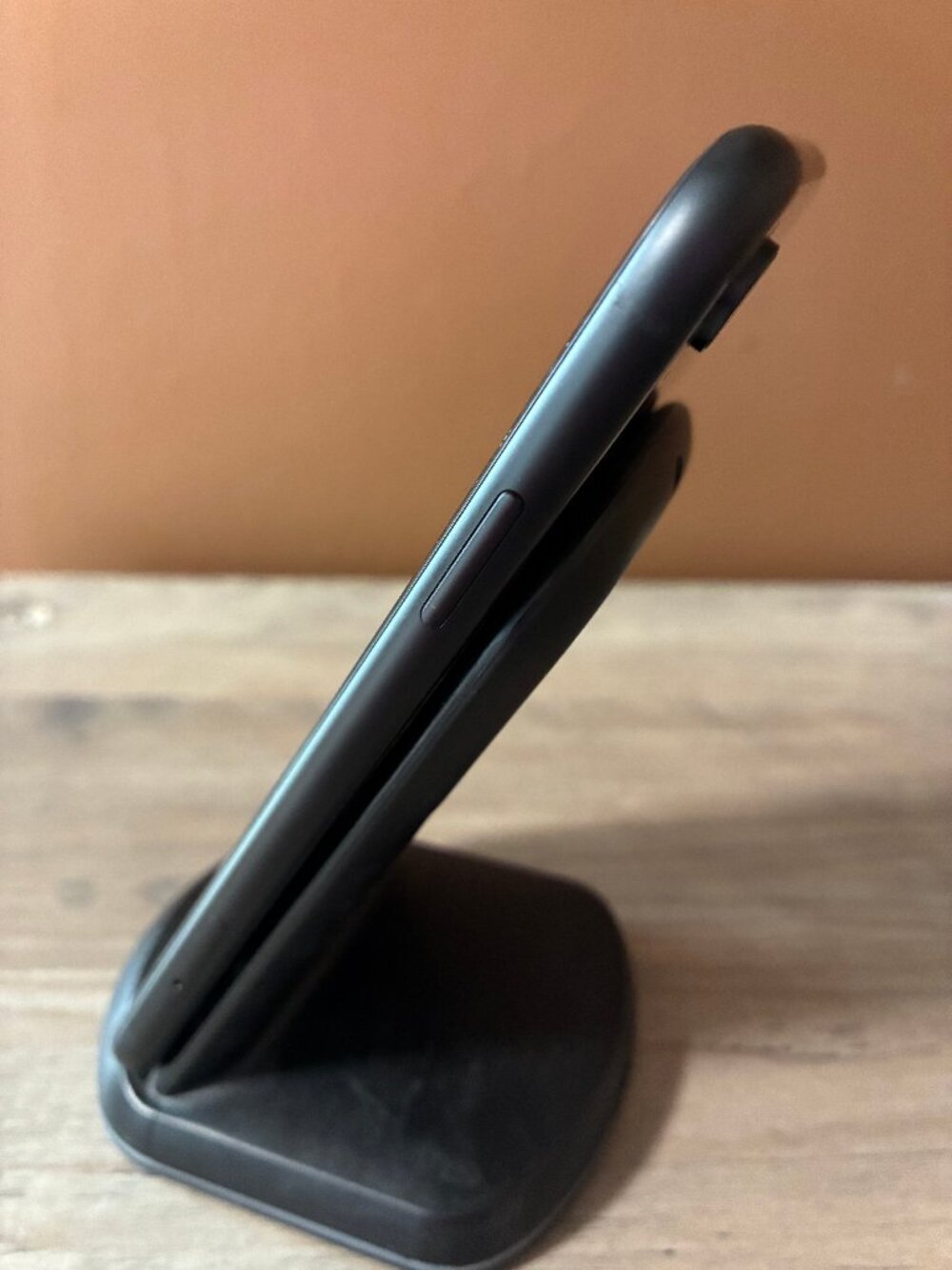 iPhone XR 64 GB - Picture 4 of 7